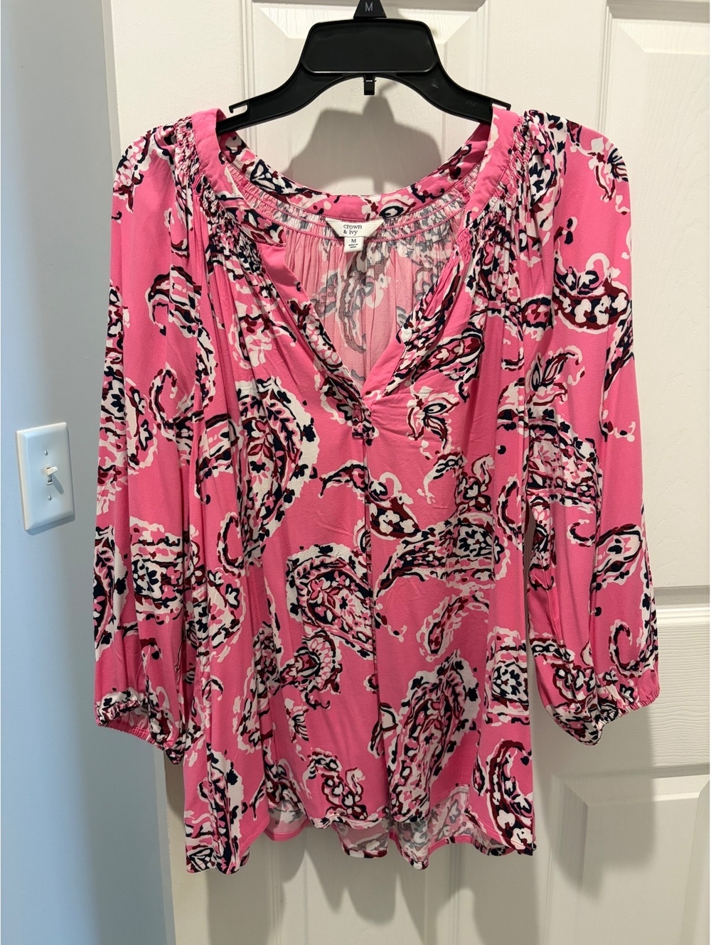 Crown & Ivy Pink paisley print blouse - M
